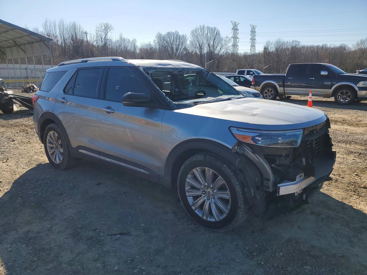2023 Ford Explorer Limited - Image 4