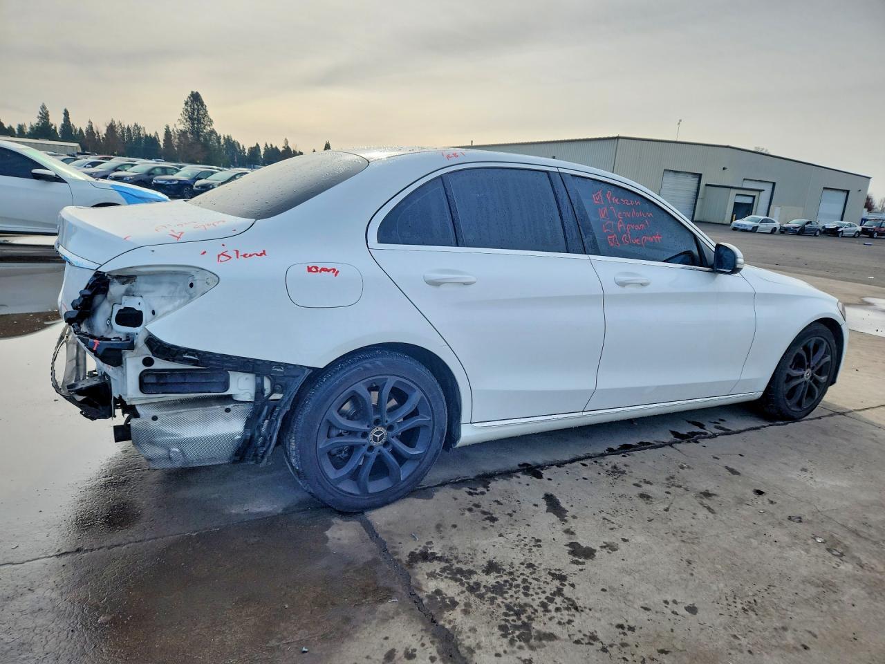 2017 Mercedes-Benz C 300 - Фото 3