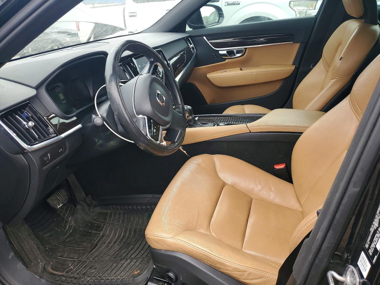 2018 Volvo S90 T5 Momentum - Фото 7