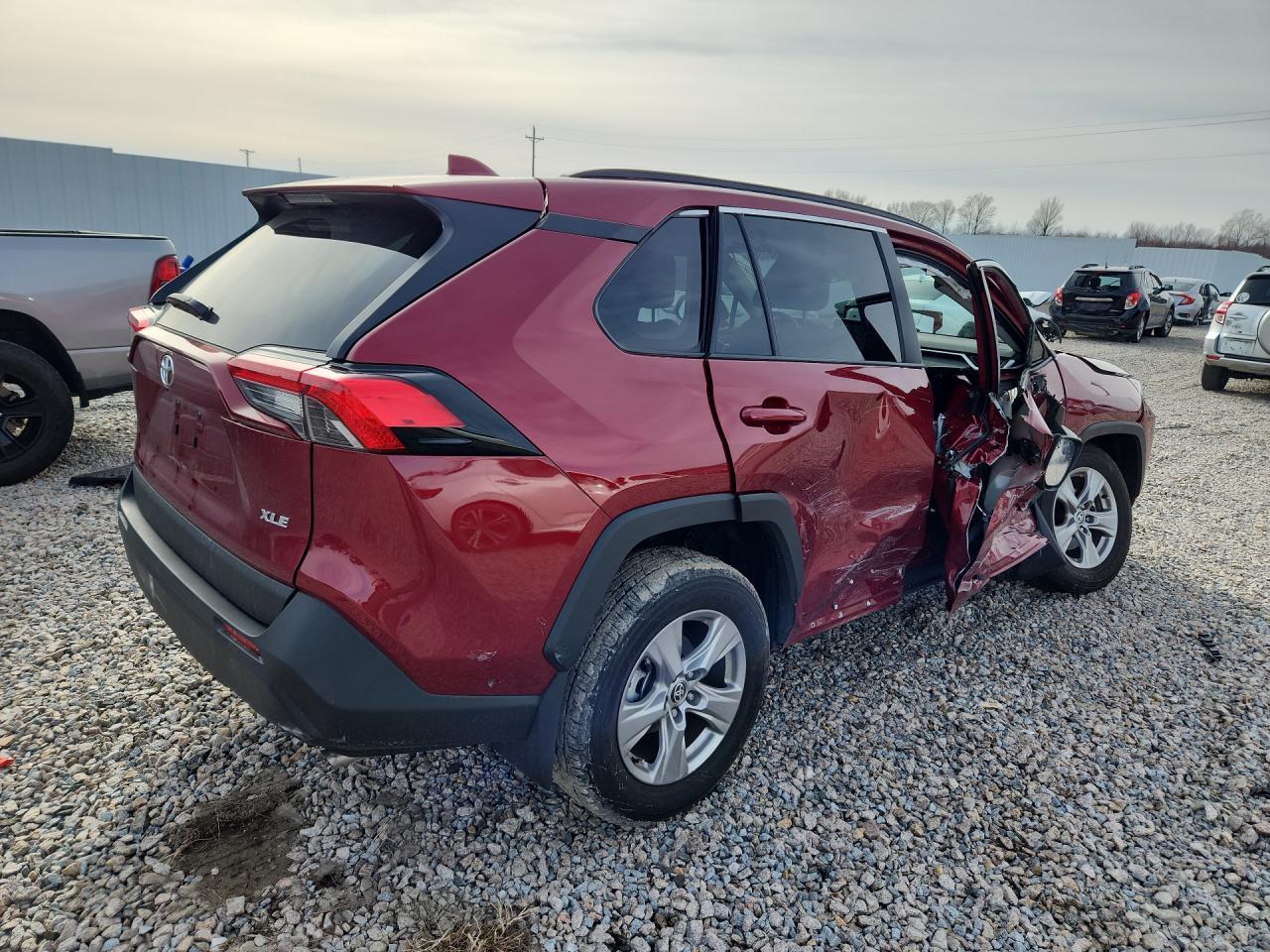 2025 Toyota Rav4 Xle - Фото 3