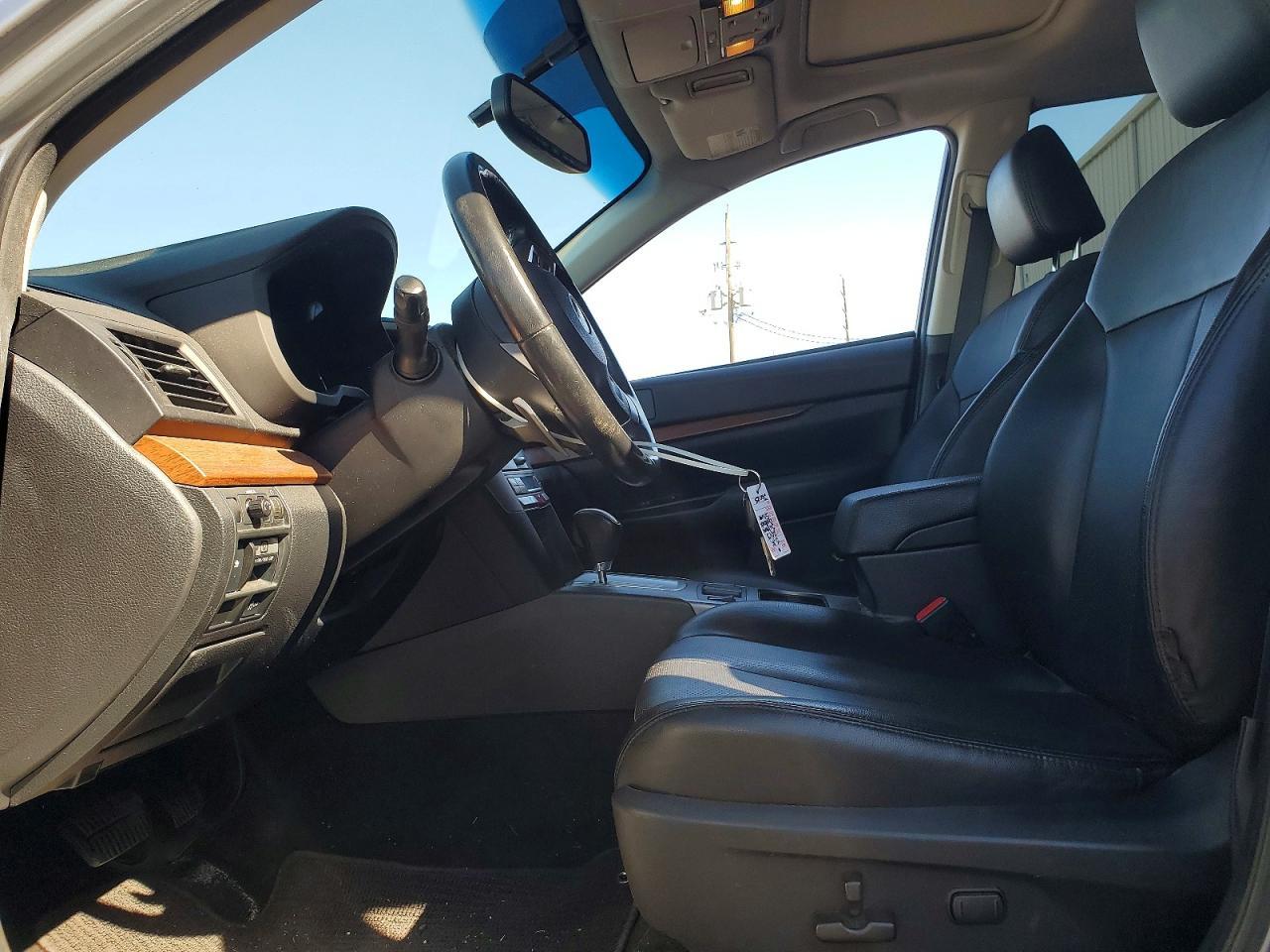 2013 Subaru Outback 2.5I Limited - Image 7