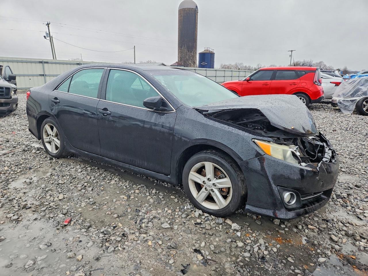 2013 Toyota Camry L - Фото 4