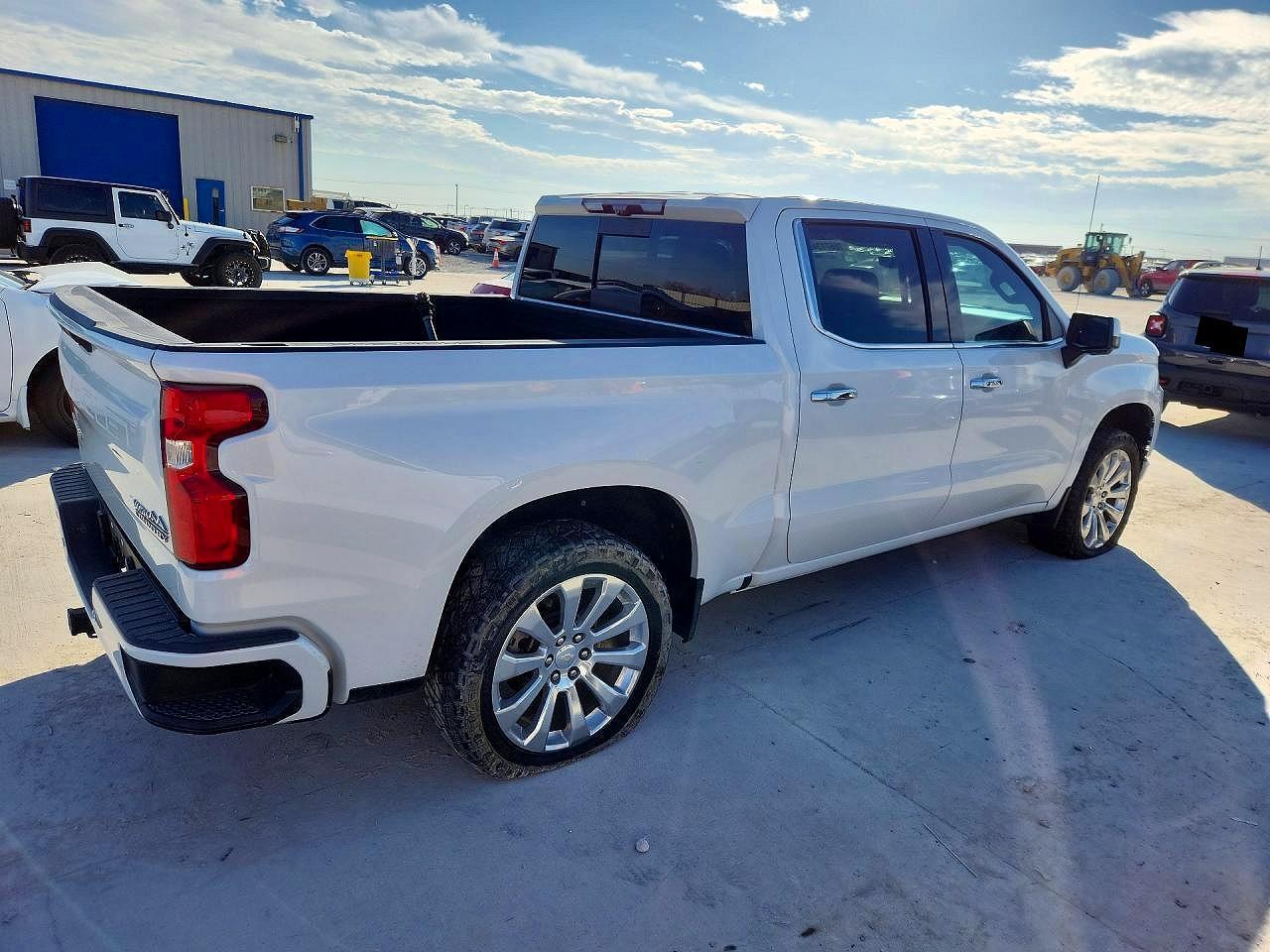2020 Chevrolet Silverado K1500 High Country - Фото 3