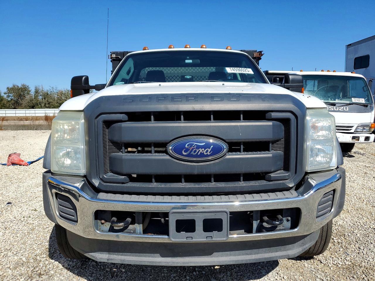 2015 Ford F550 Super Duty - Image 5
