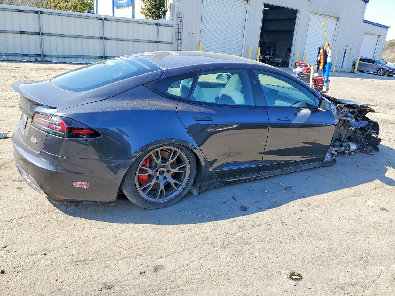 2023 Tesla Model S - Image 3