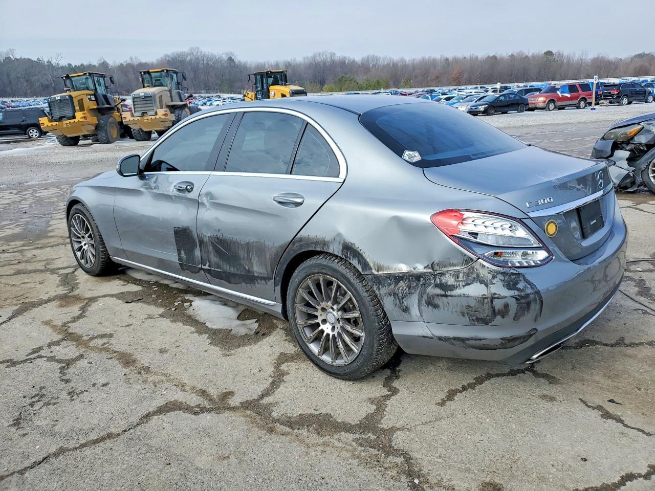 2016 Mercedes-Benz C 300 - Фото 2