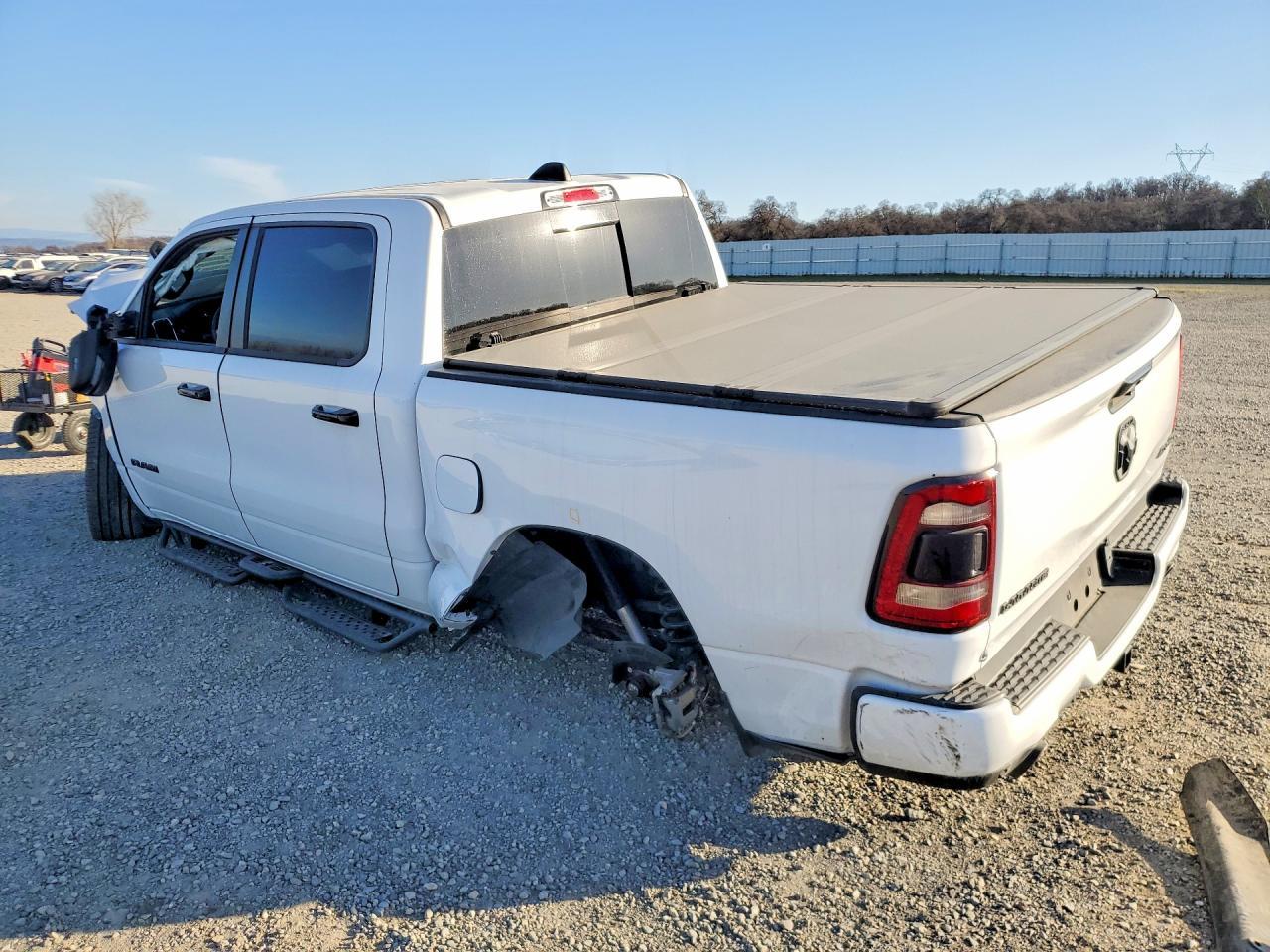 2024 Ram 1500 Laramie - Фото 2