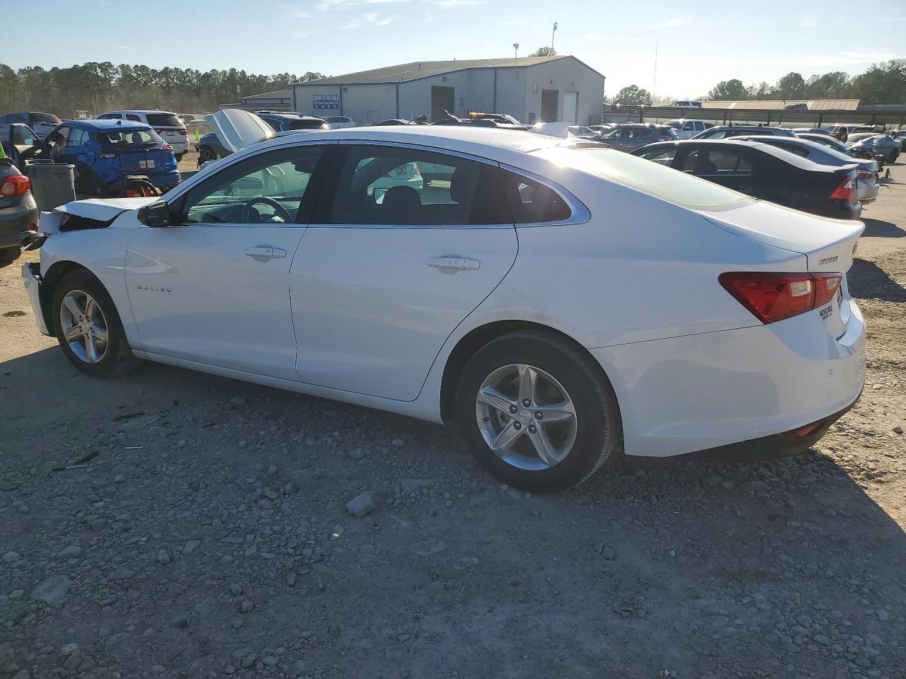 2024 Chevrolet Malibu Lt - Фото 2