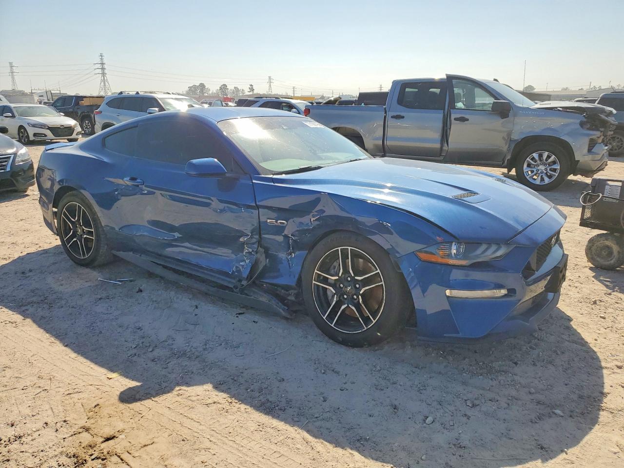 2022 Ford Mustang Gt - Фото 4