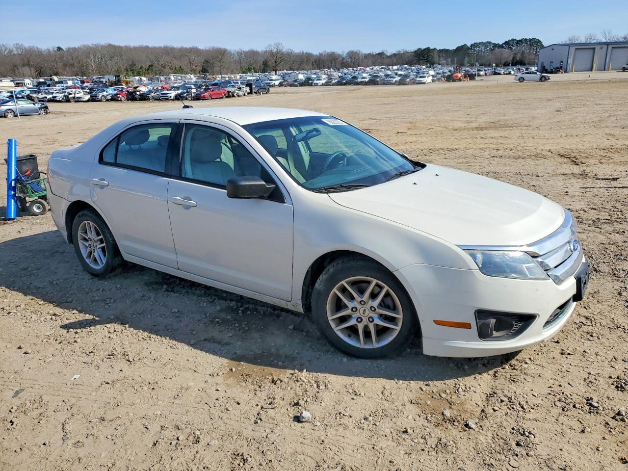 2011 Ford Fusion S - Фото 4