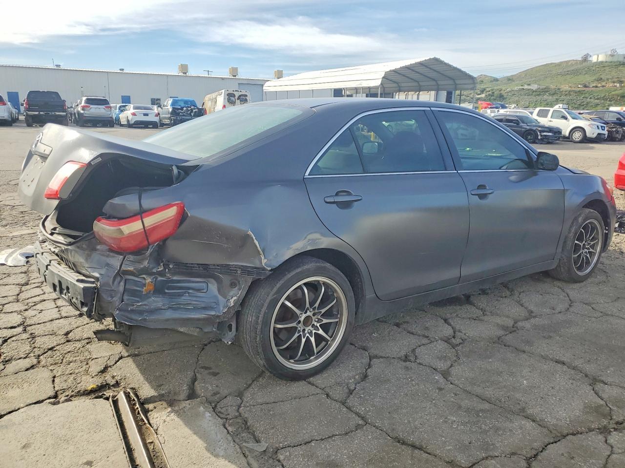 2009 Toyota Camry - Image 3