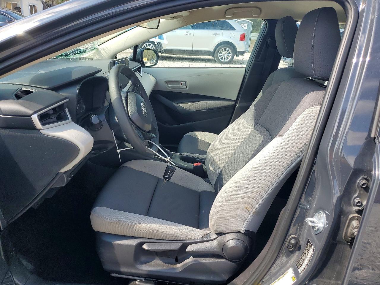 2025 Toyota Corolla Le - Image 7
