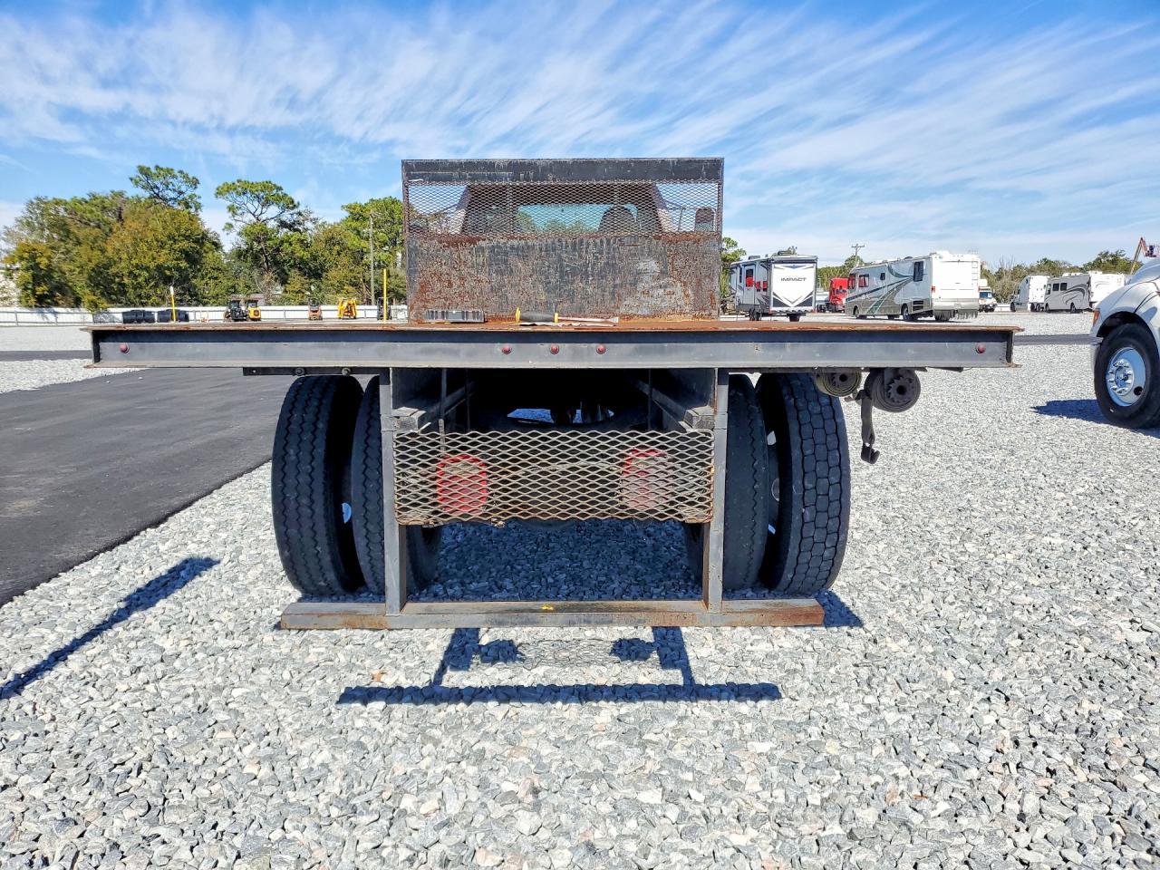 2013 Ford F650 Super Duty Flatbed Truck - Фото 6