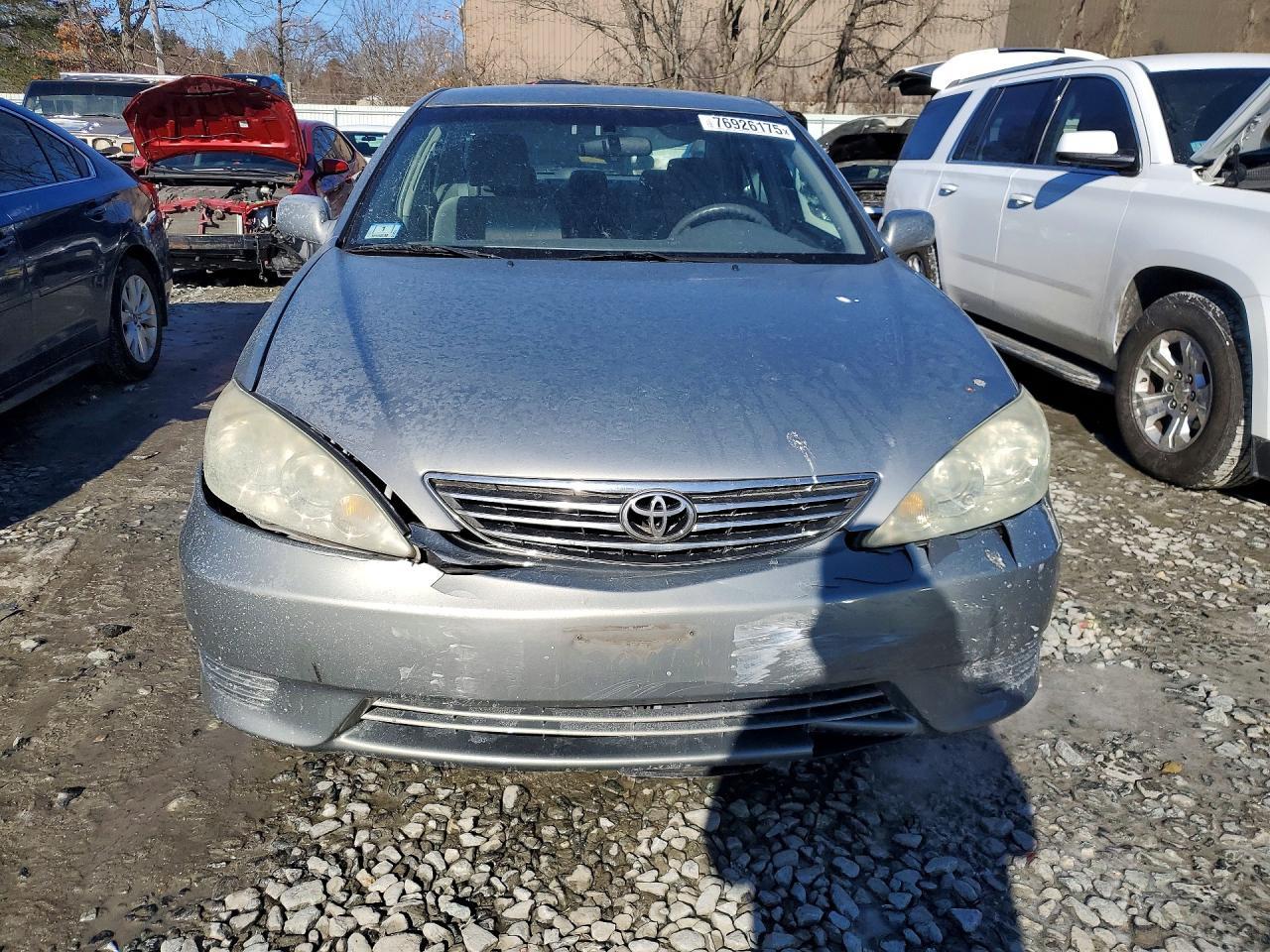 2005 Toyota Camry Le - Image 5