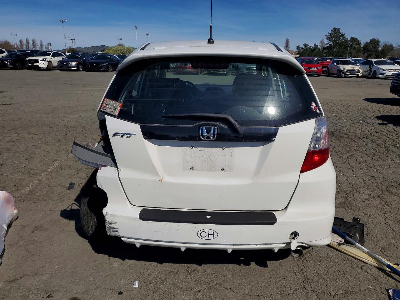 2011 Honda Fit Sport - Фото 6