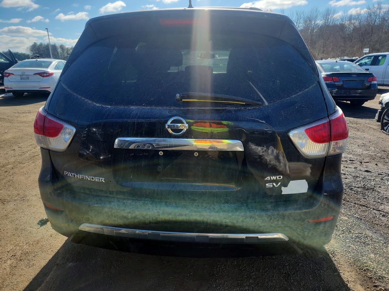 2016 Nissan Pathfinder S - Фото 6