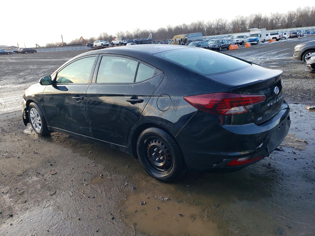 2019 Hyundai Elantra Se - Фото 2