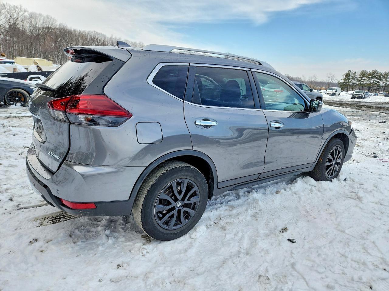 2020 Nissan Rogue Sv - Фото 3