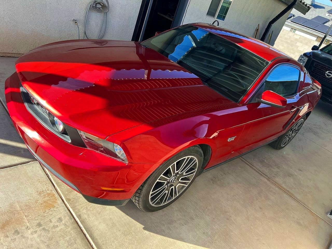 2010 Ford Mustang Gt - Фото 2