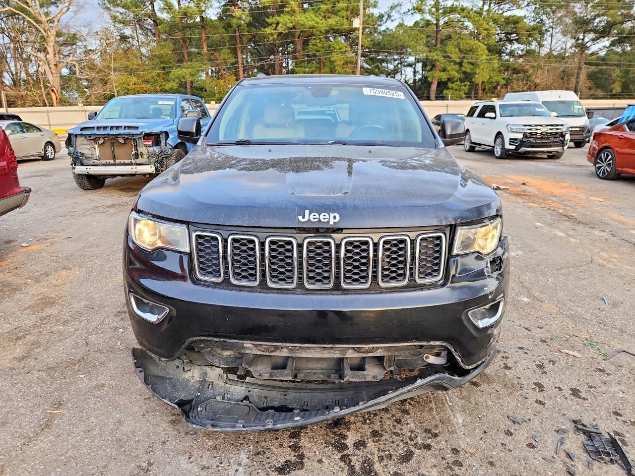 2018 Jeep Grand Cherokee Laredo - Image 5