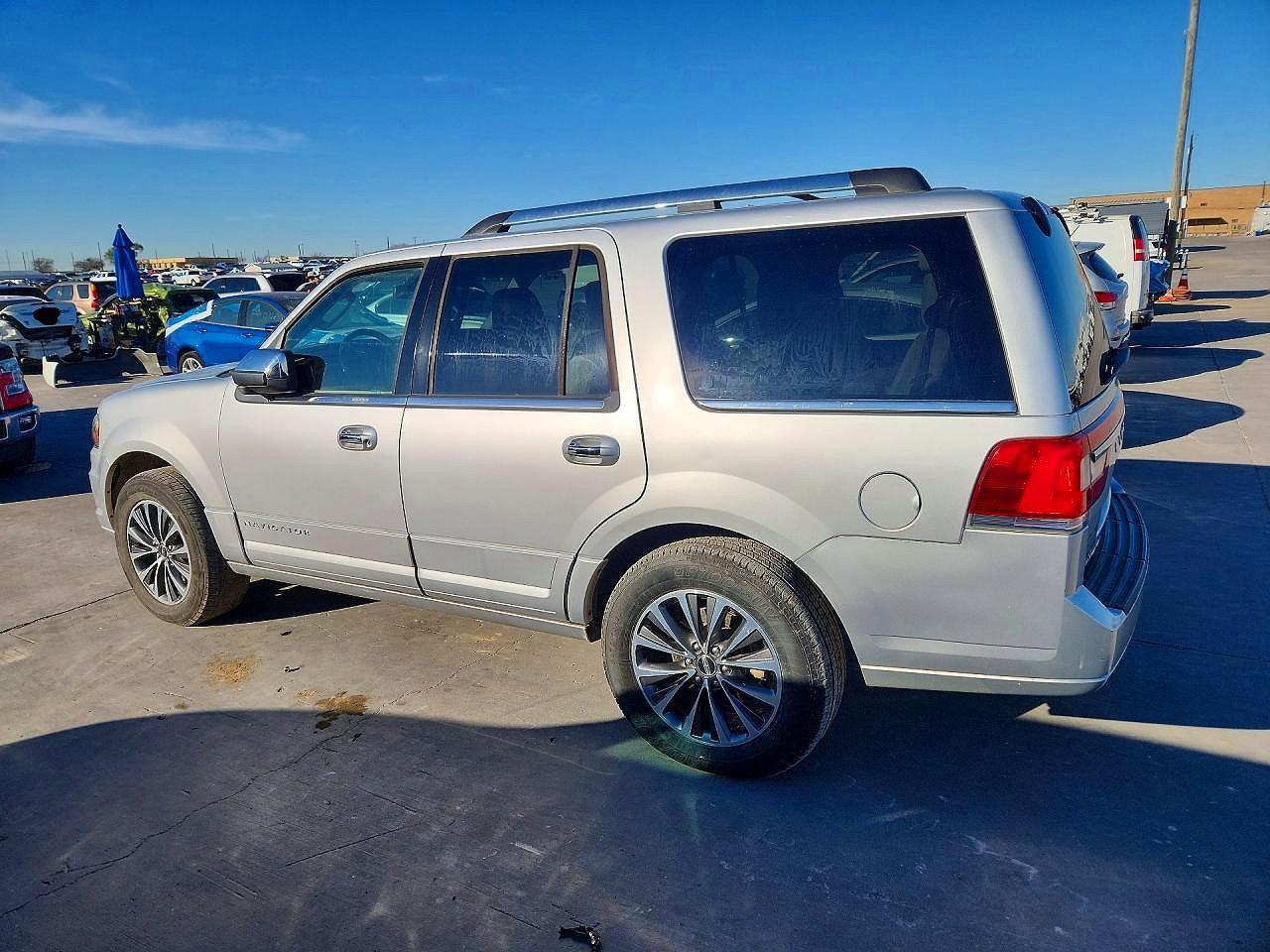 2015 Lincoln Townhouse Navigator - Фото 2