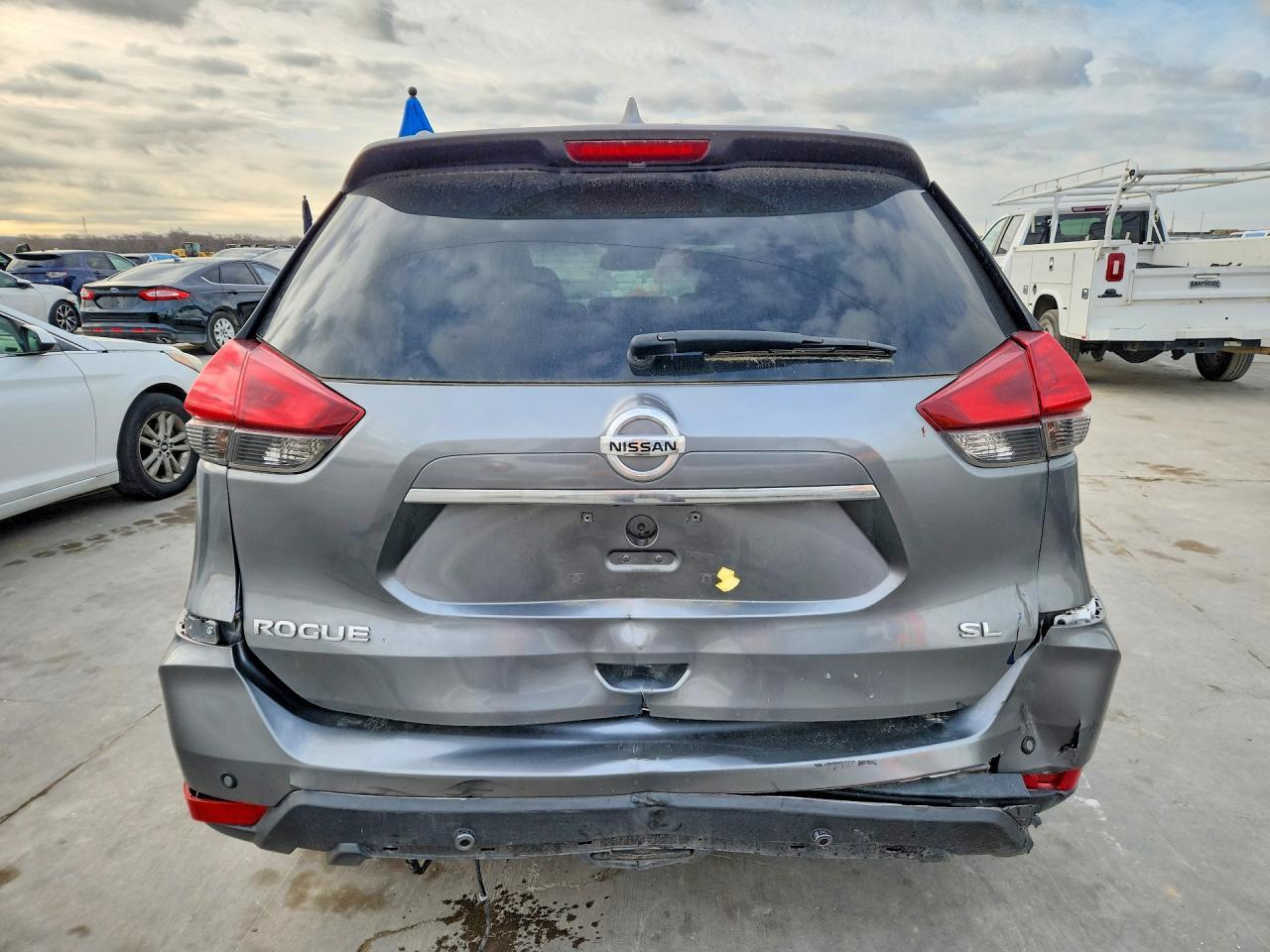 2020 Nissan Rogue S - Фото 6