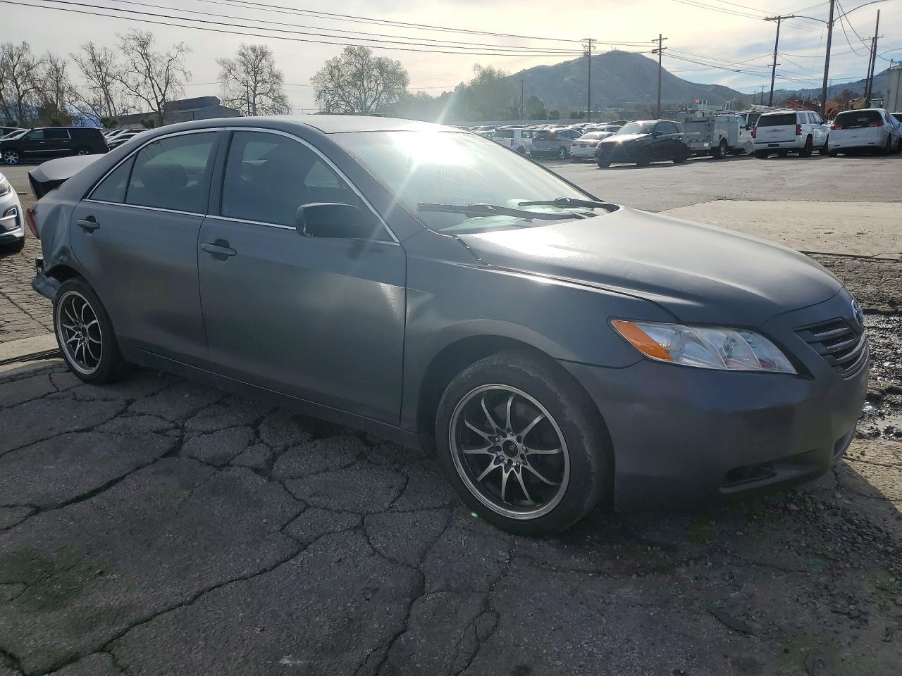 2009 Toyota Camry - Image 4