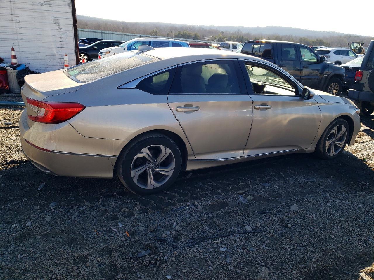 2018 Honda Accord Ex - Фото 3