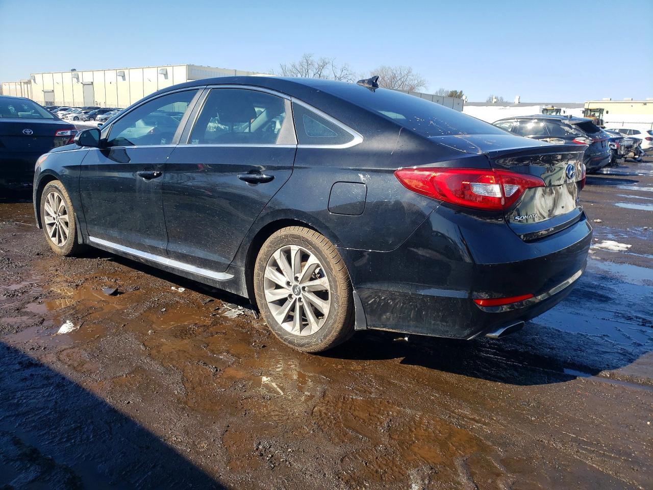 2016 Hyundai Sonata Sport - Фото 2
