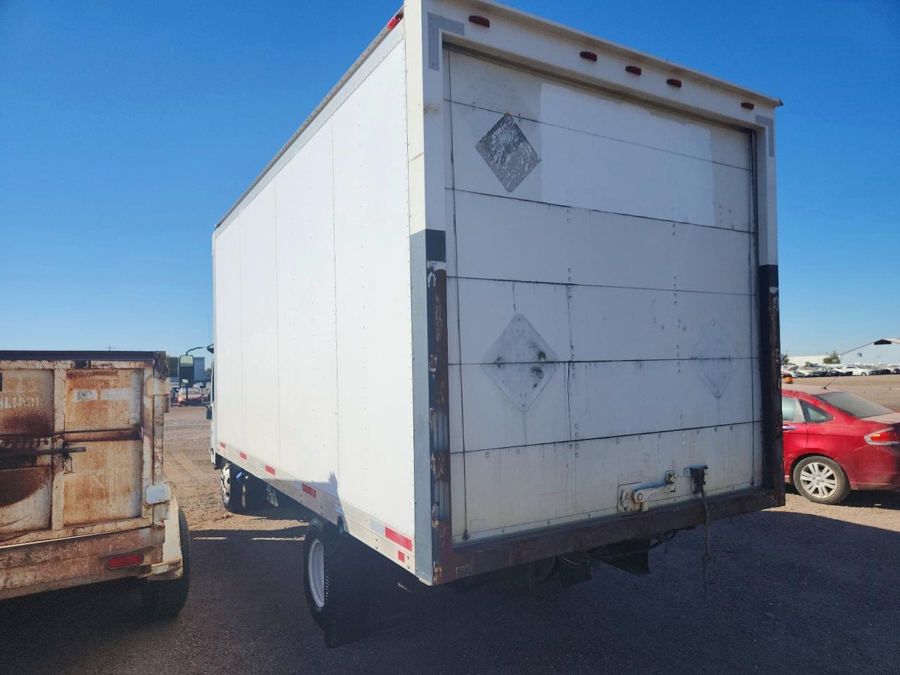 2012 Isuzu Npr Hd Box Truck - Фото 3