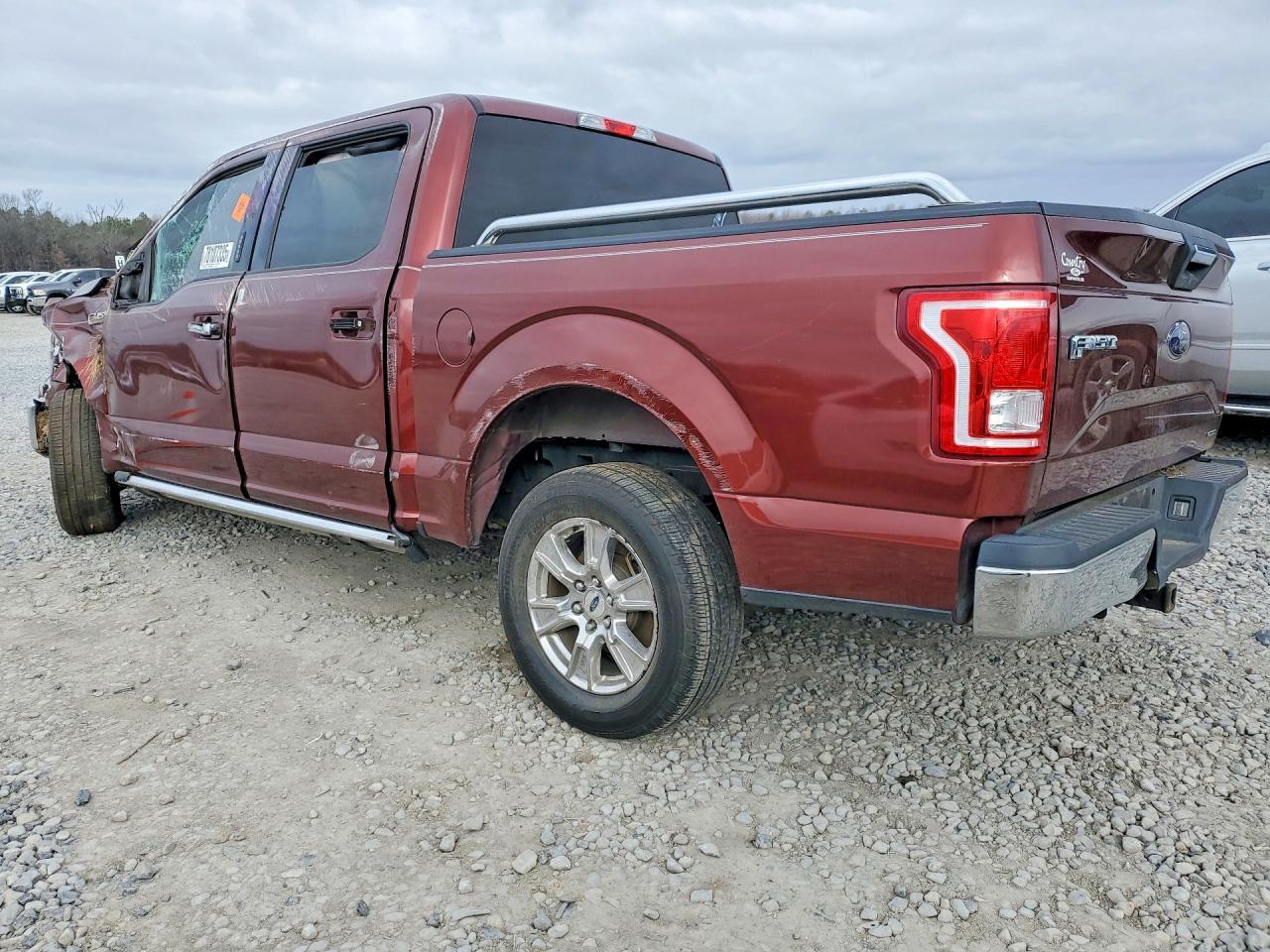 2016 Ford F150 Supercrew - Фото 2