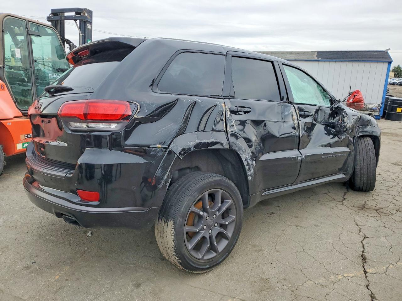 2020 Jeep Grand Cherokee Overland - Фото 3