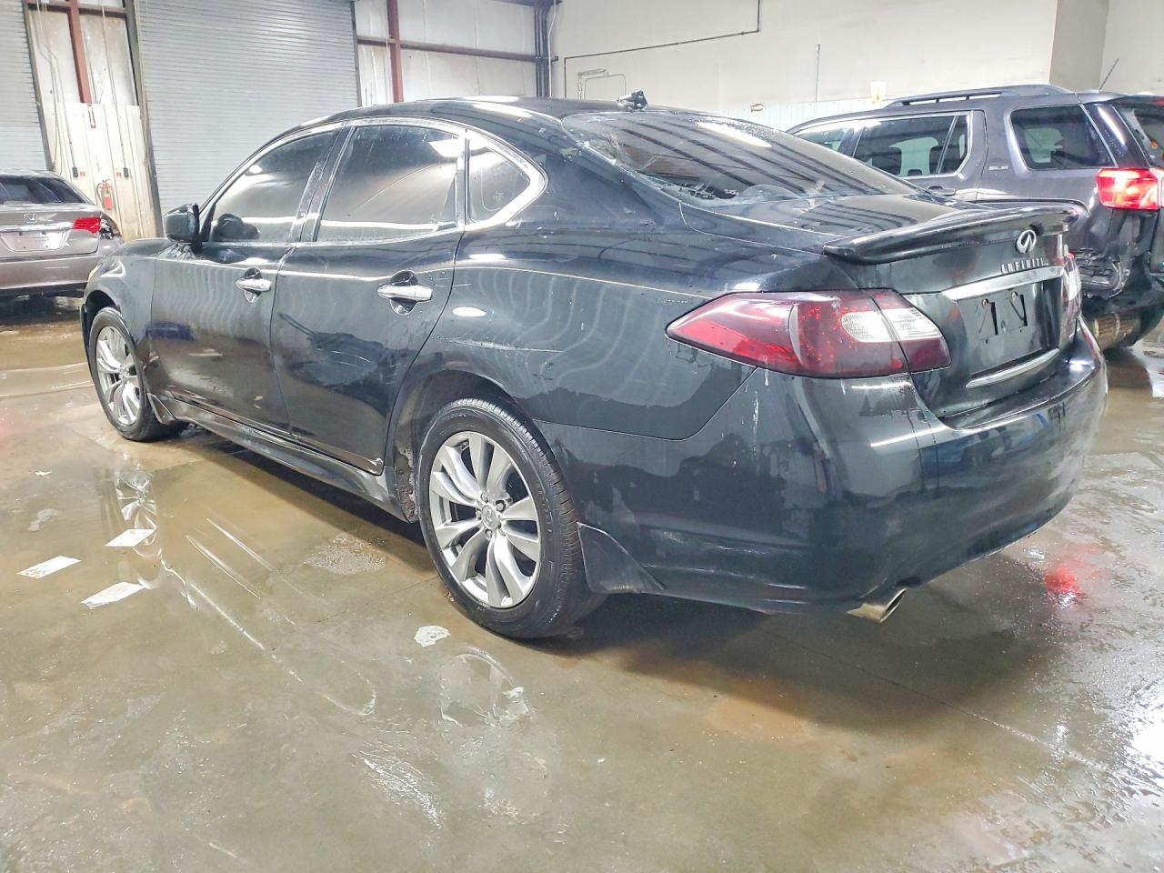 2012 Infiniti M37 X - Фото 2