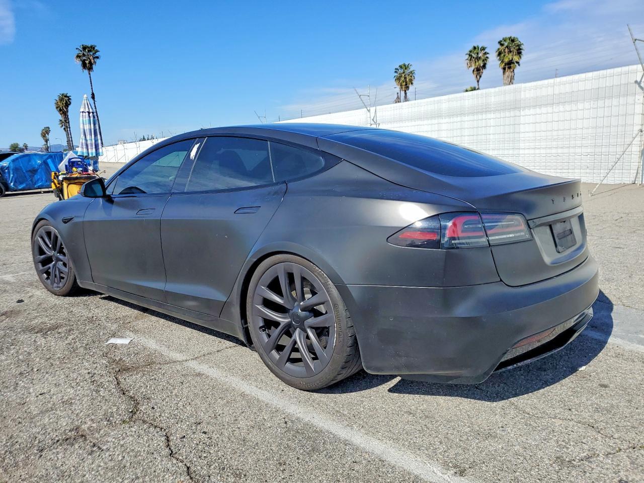 2022 Tesla Model S - Фото 2