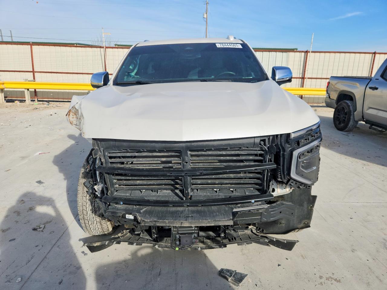 2025 Chevrolet Suburban K1500 Premier - Фото 5