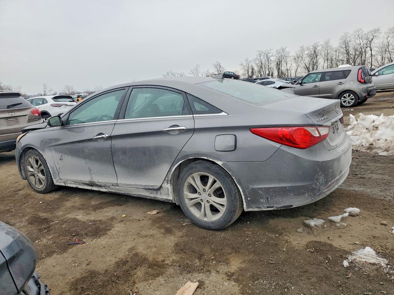 2011 Hyundai Sonata Limited - Image 2
