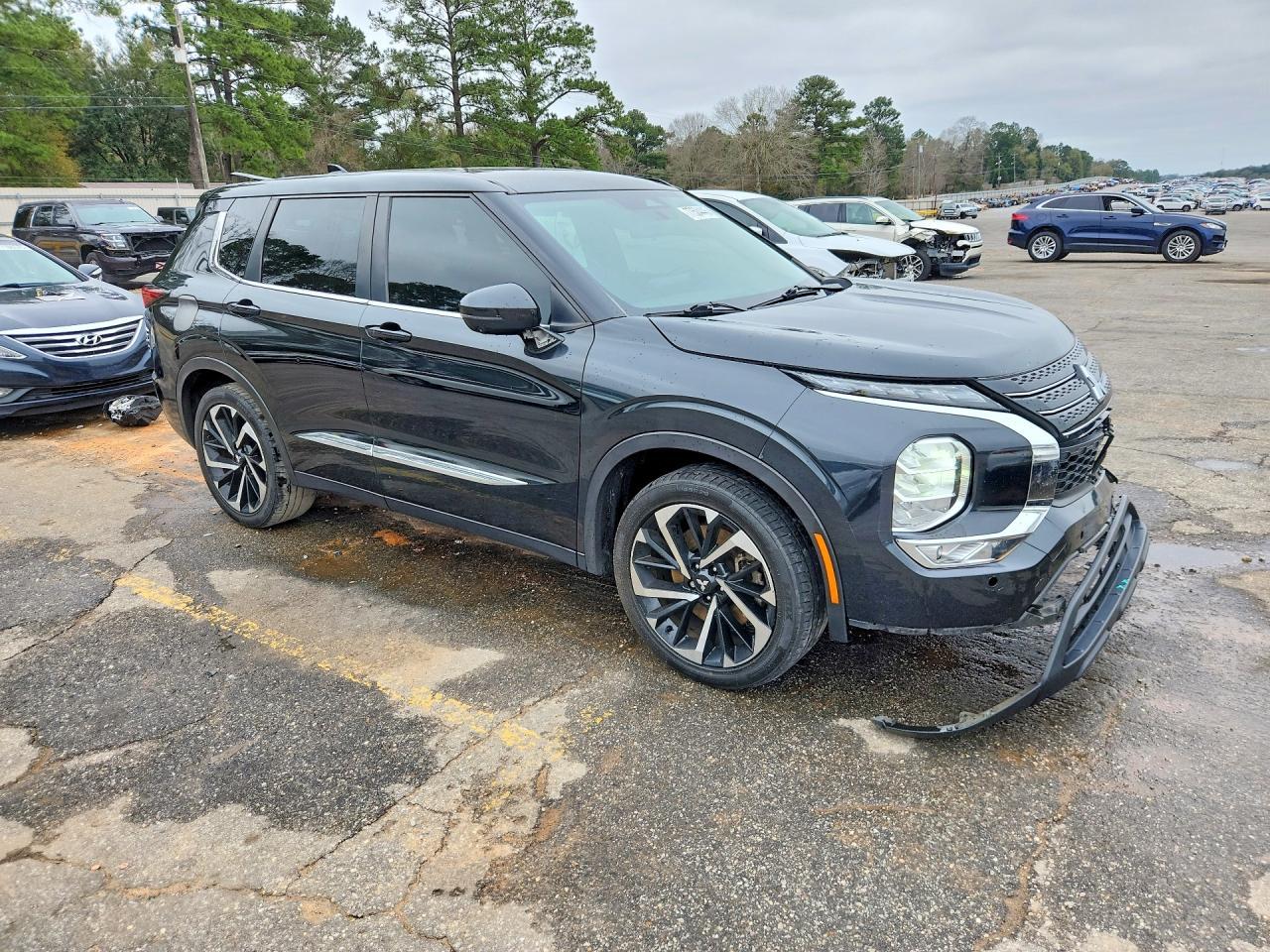 2022 Mitsubishi Outlander Se - Фото 4