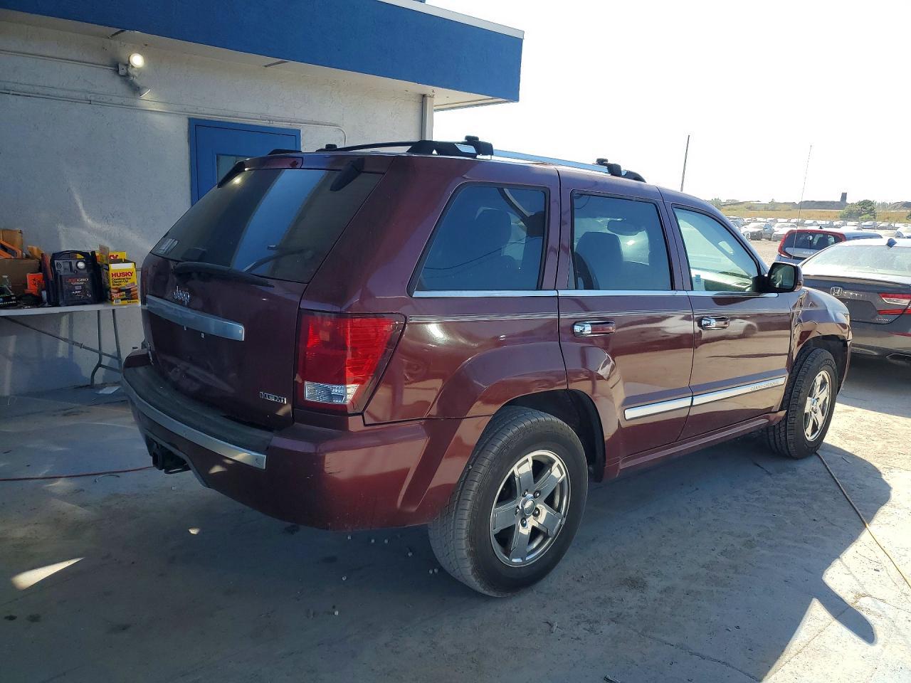 2007 Jeep Grand Cherokee Overland - Image 3
