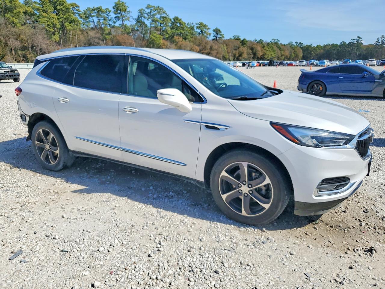 2020 Buick Enclave Essence - Image 4