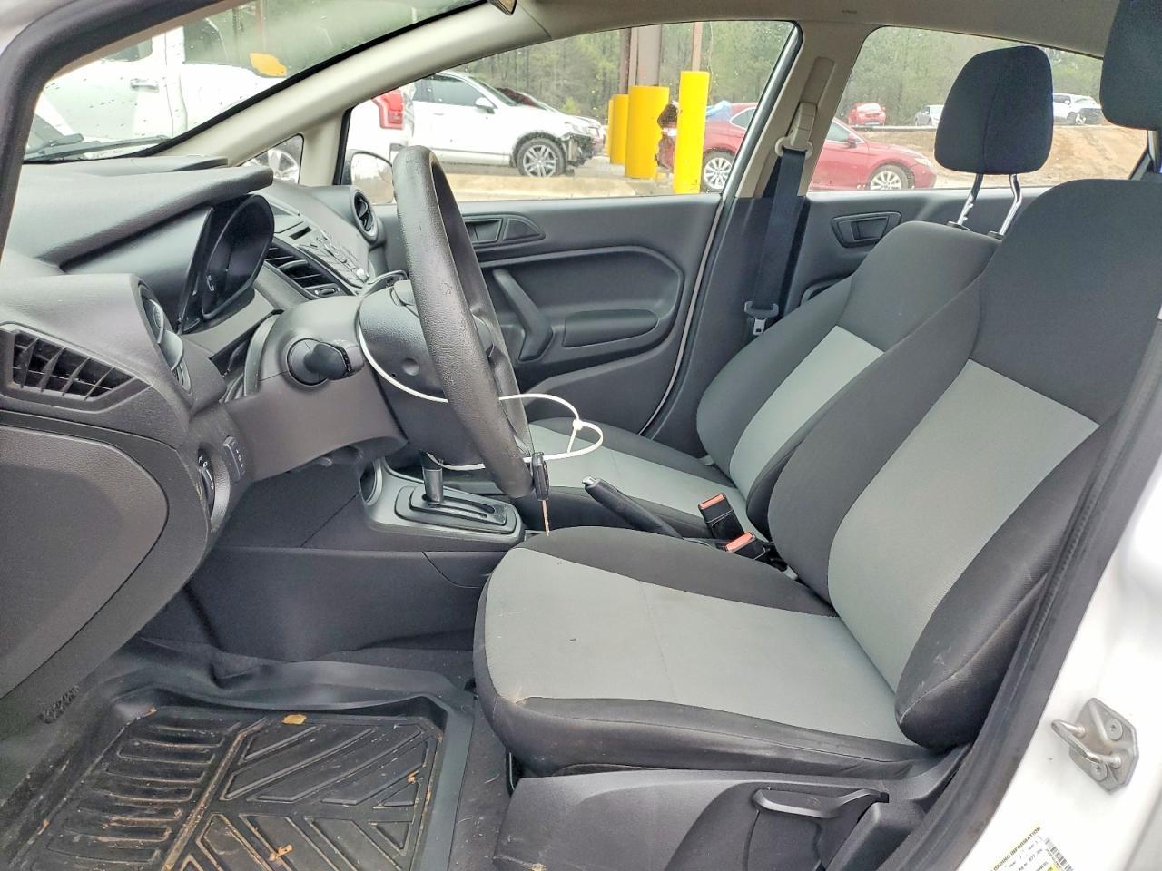 2019 Ford Fiesta S - Image 7