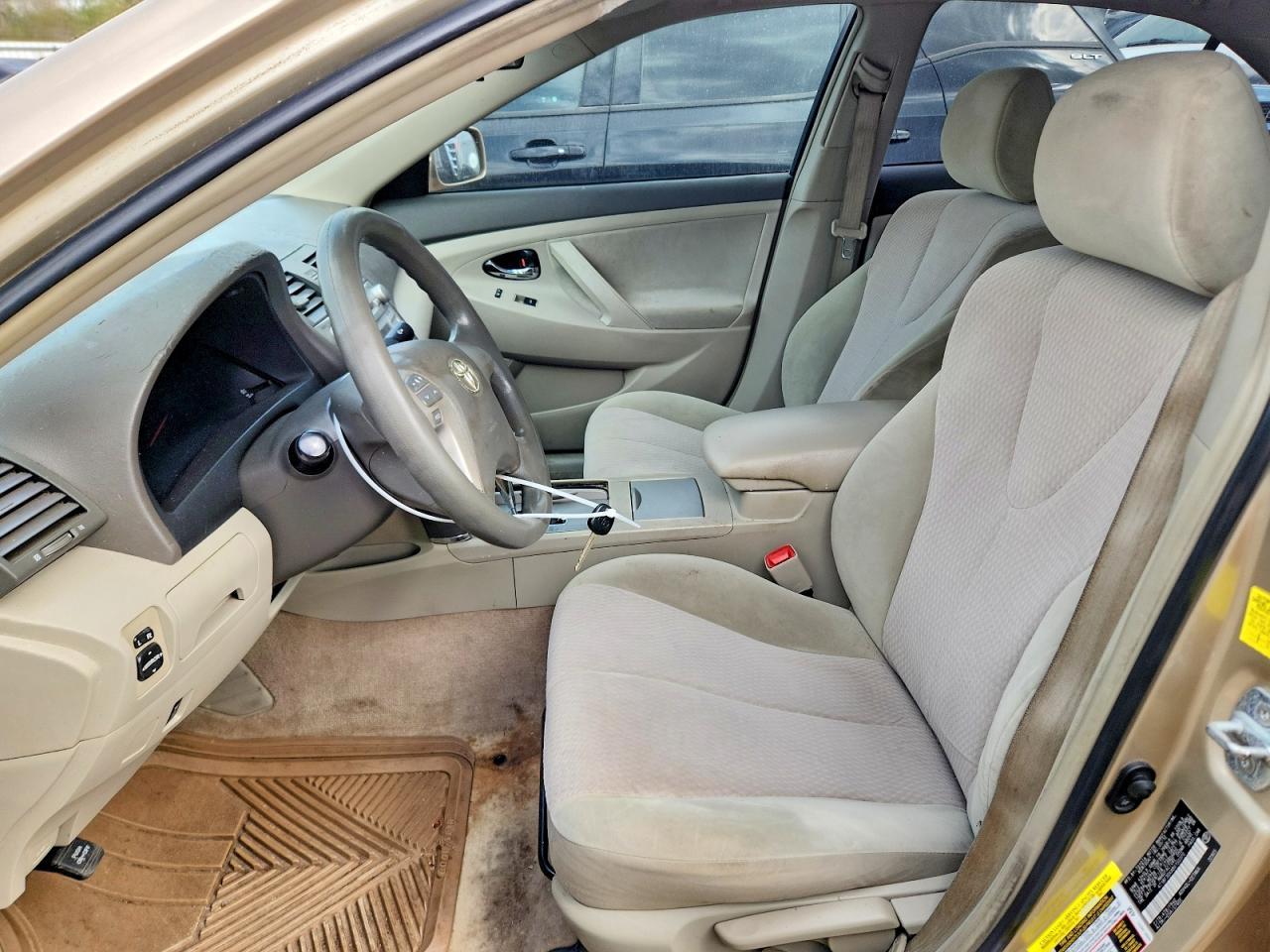 2011 Toyota Camry Base - Фото 7