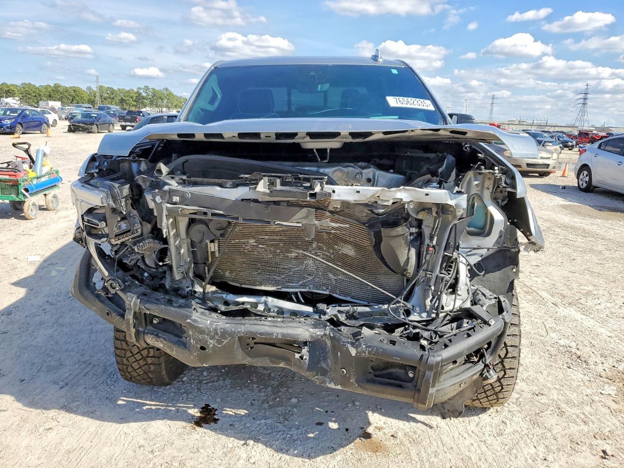 2024 GMC Sierra K1500 At4X - Image 5