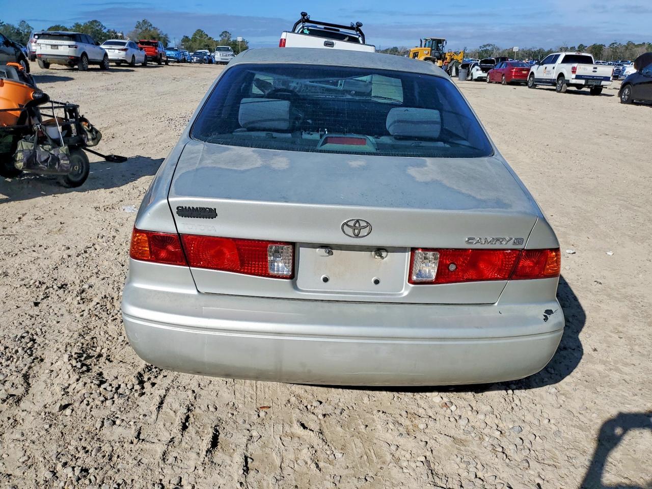 2000 Toyota Camry Ce - Image 6