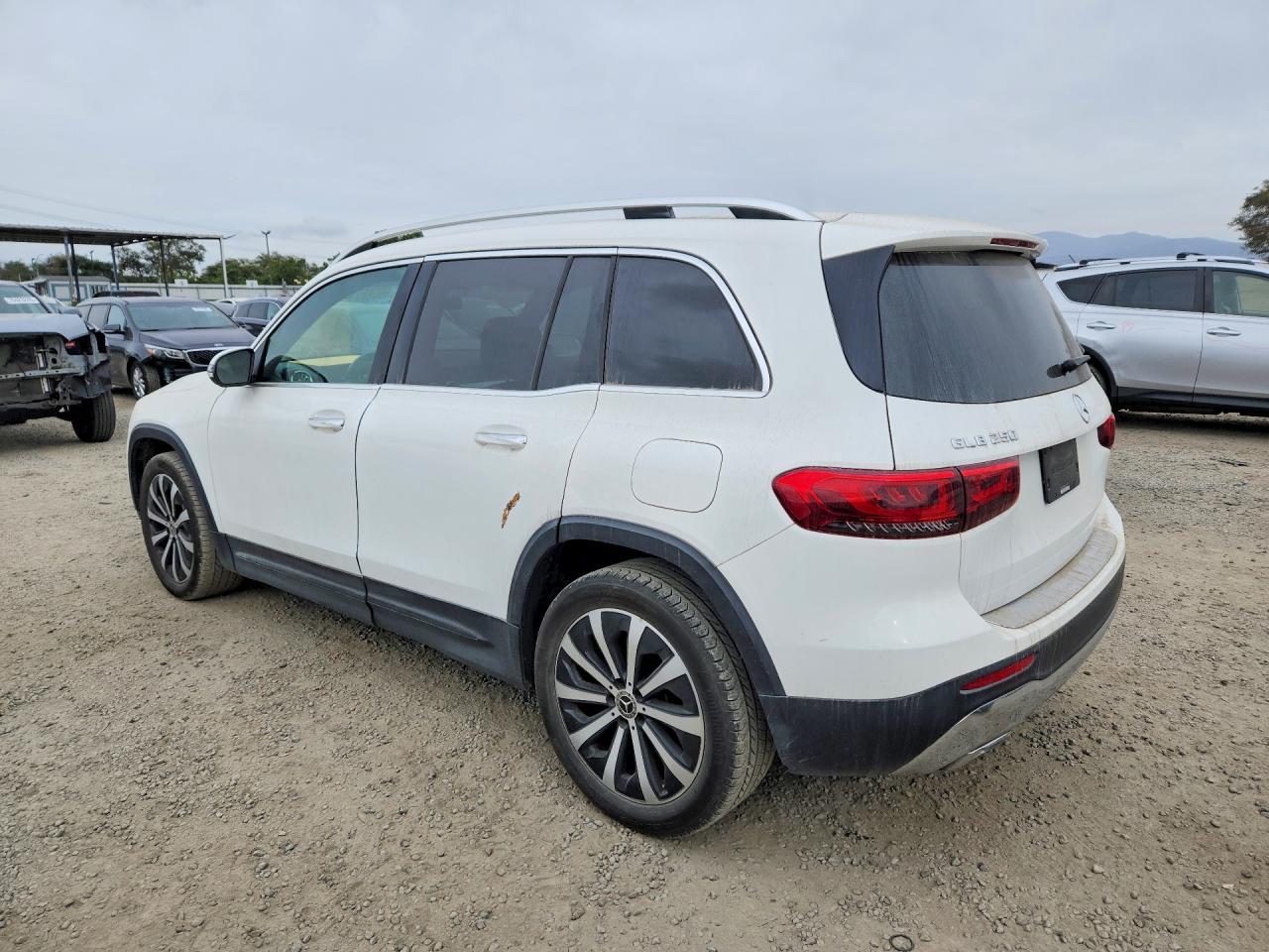 2020 Mercedes-Benz Glb 250 - Фото 2