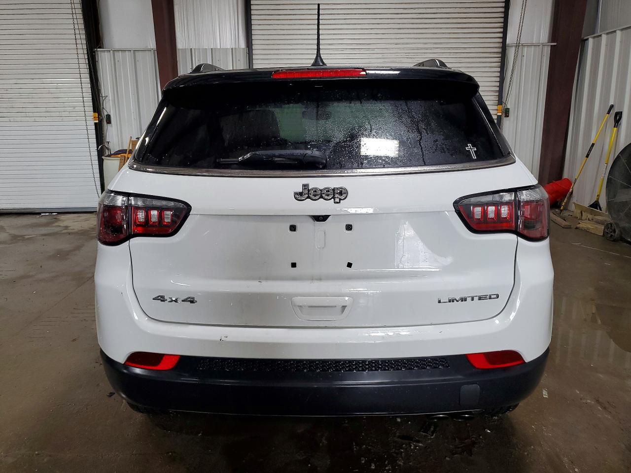 2022 Jeep Compass Limited - Image 6