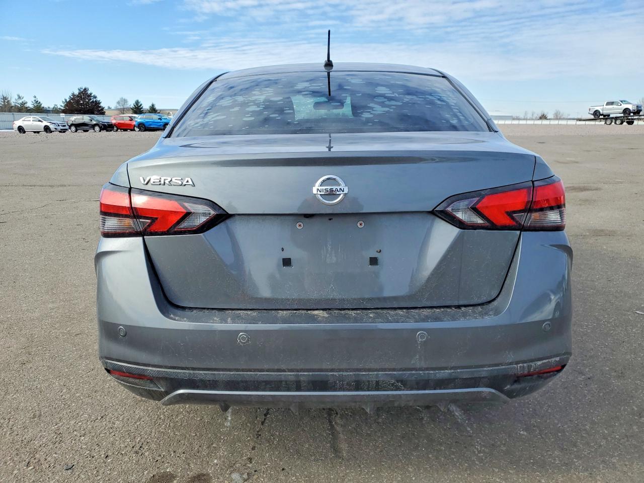 2020 Nissan Versa S - Фото 6