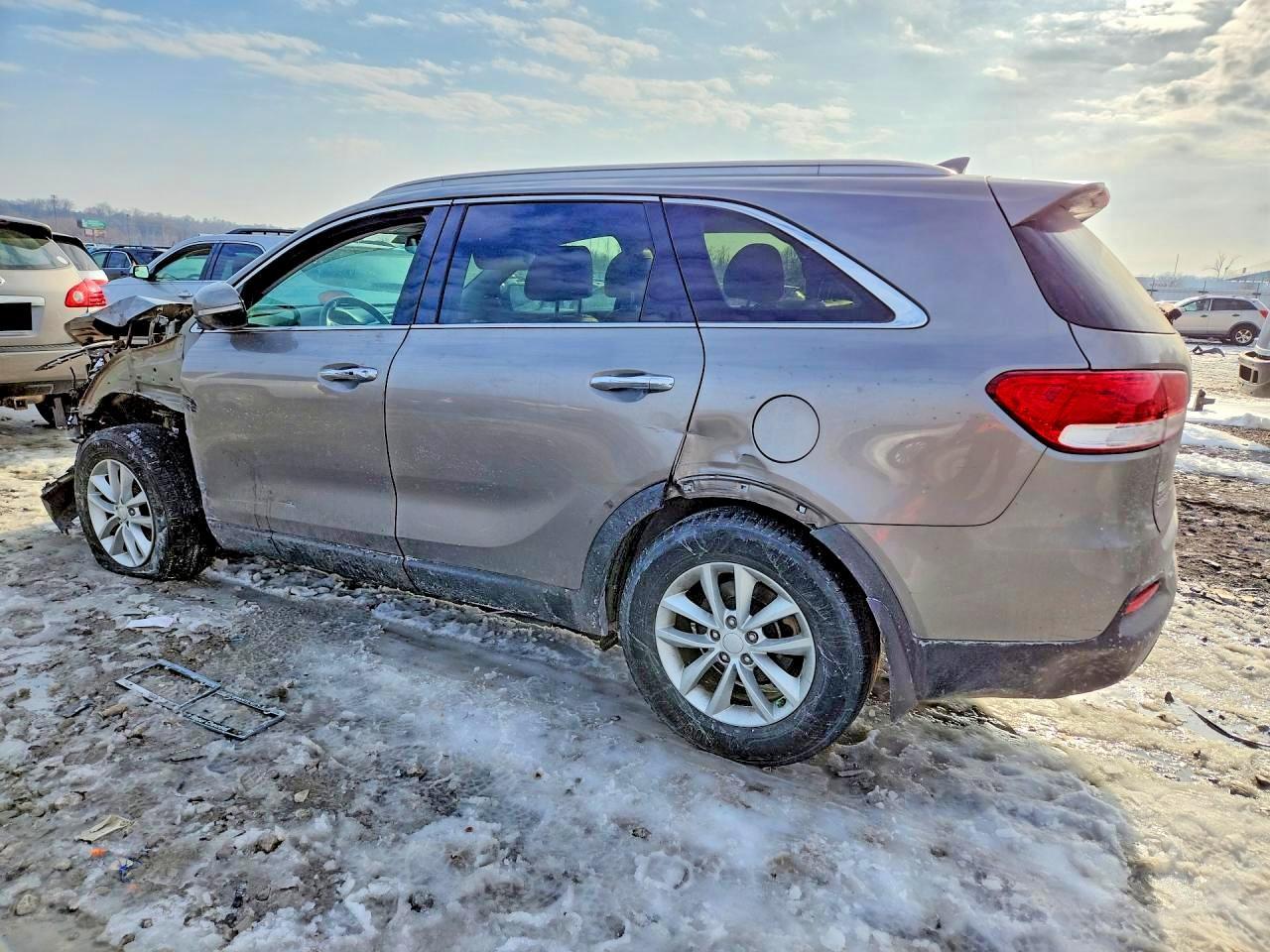 2017 Kia Sorento Lx - Фото 2