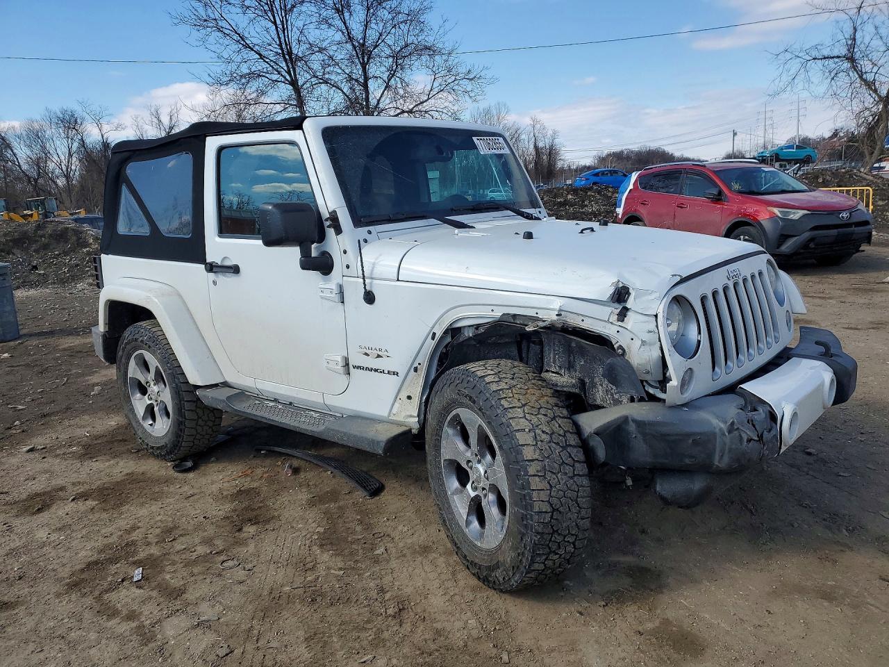 2016 Jeep Wrangler Sahara - Image 4
