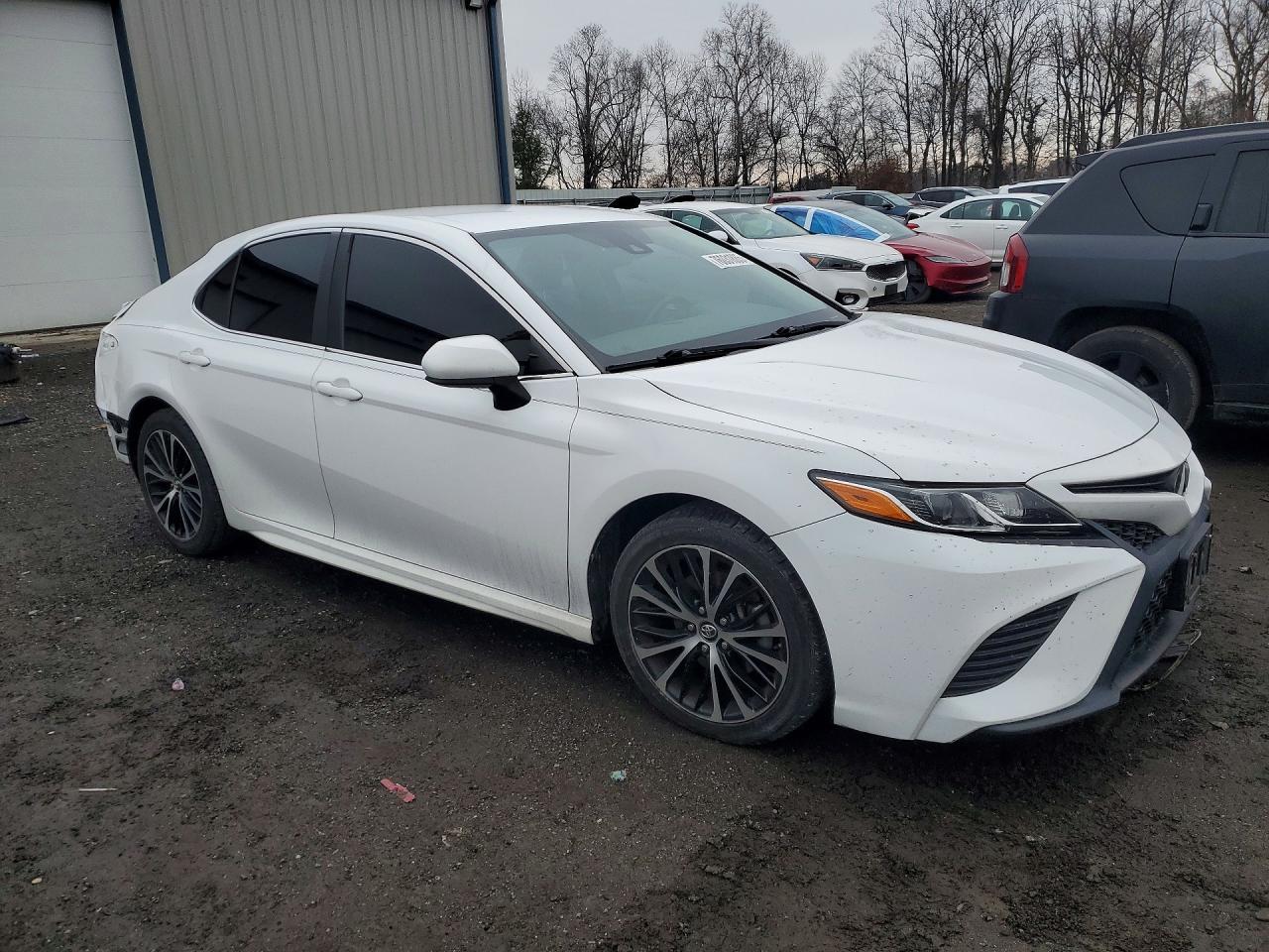 2018 Toyota Camry L - Фото 4