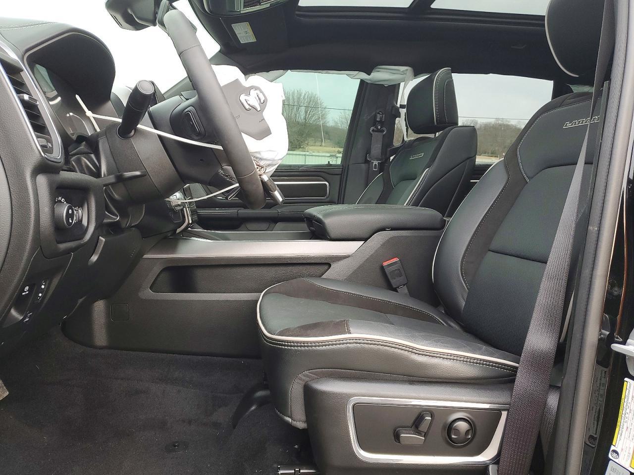 2025 Ram 1500 Laramie - Image 7